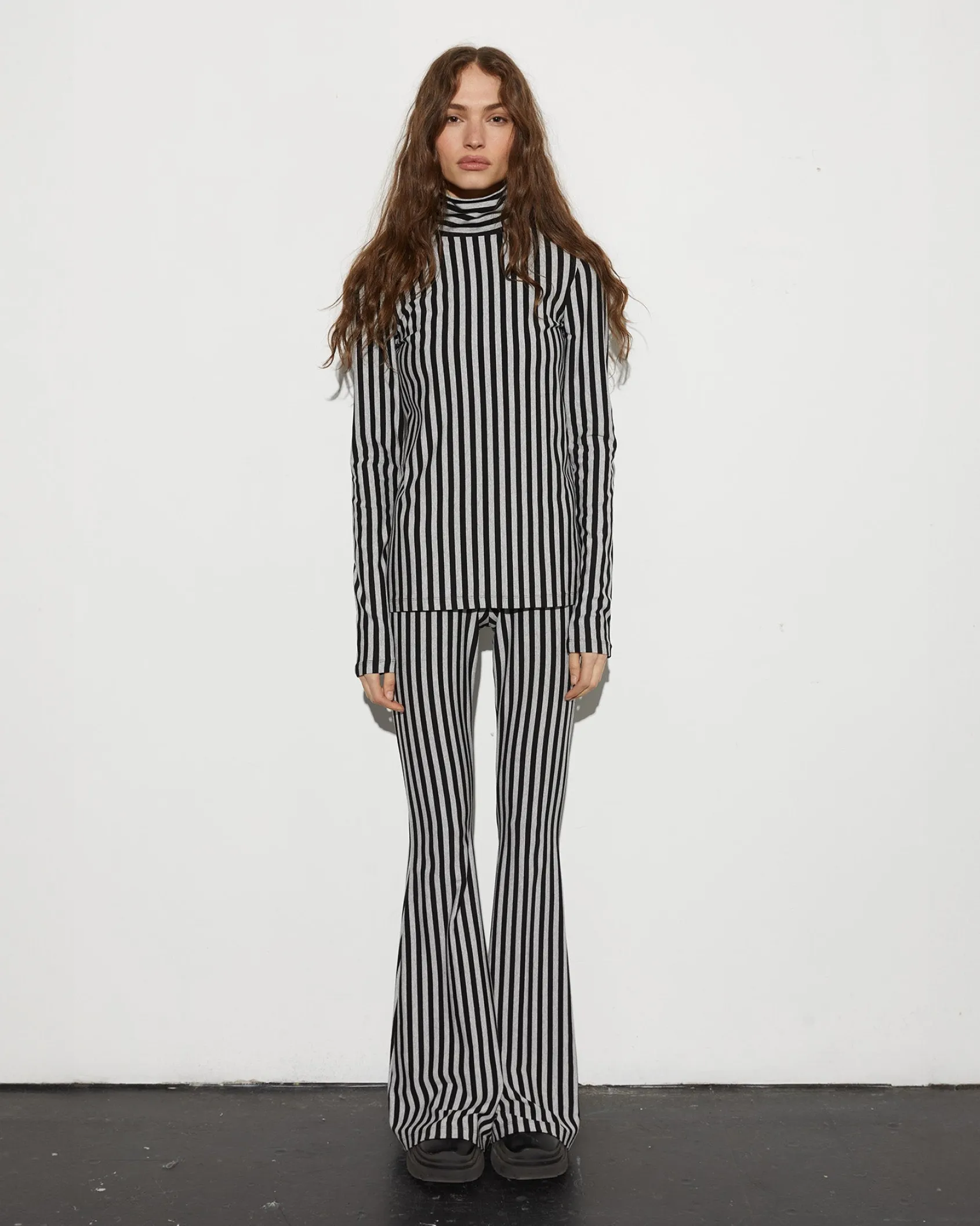ani_flared_leggings__mela_0.webp New STIEGLITZ Ani Flared Leggings | Melange Grey