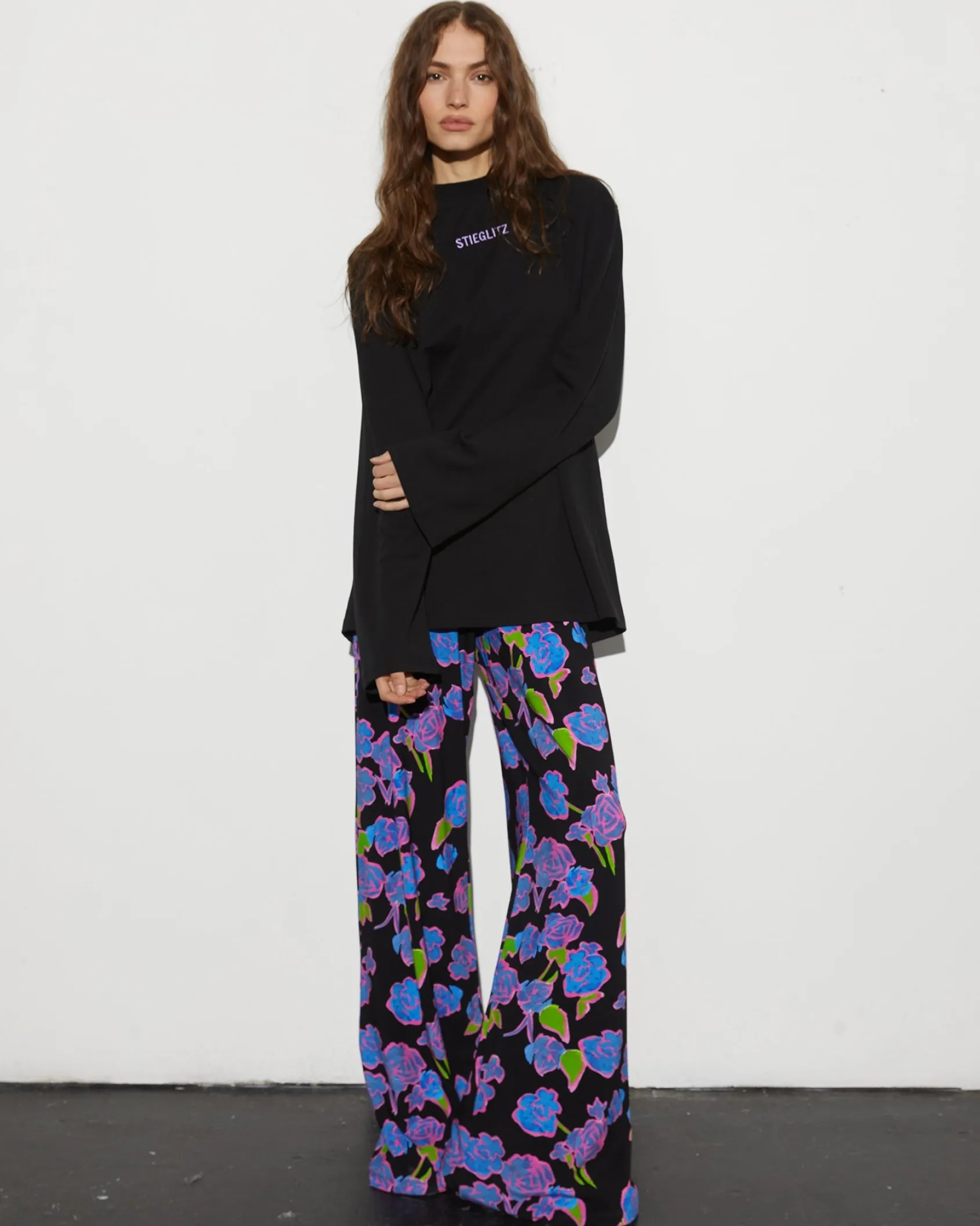 leena_skate_longsleeve__b_1.webp Shop STIEGLITZ Leena Skate Longsleeve | Black