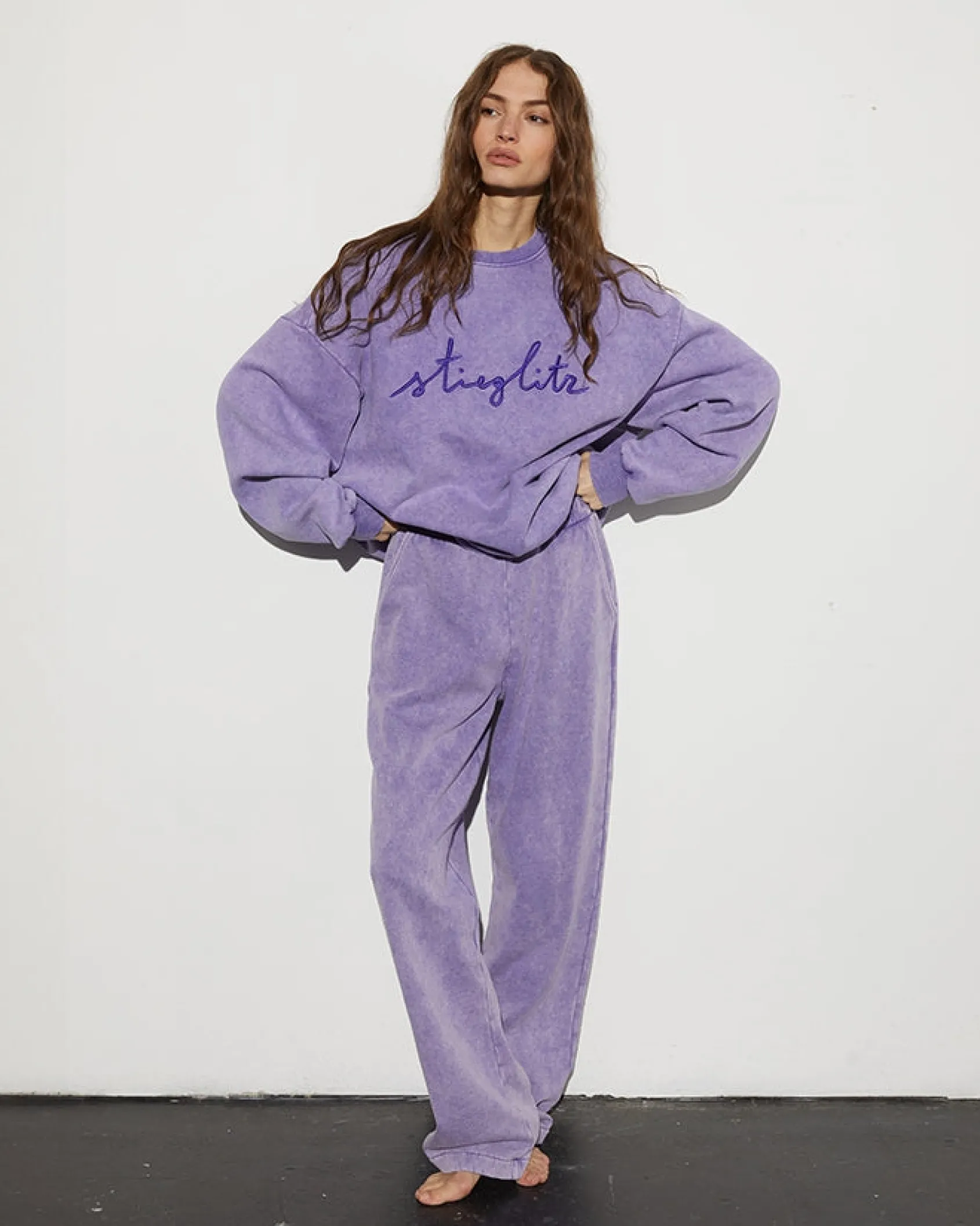 worn_out_sweater__washed__2.webp Shop STIEGLITZ Worn Out Sweater | Washed Purple